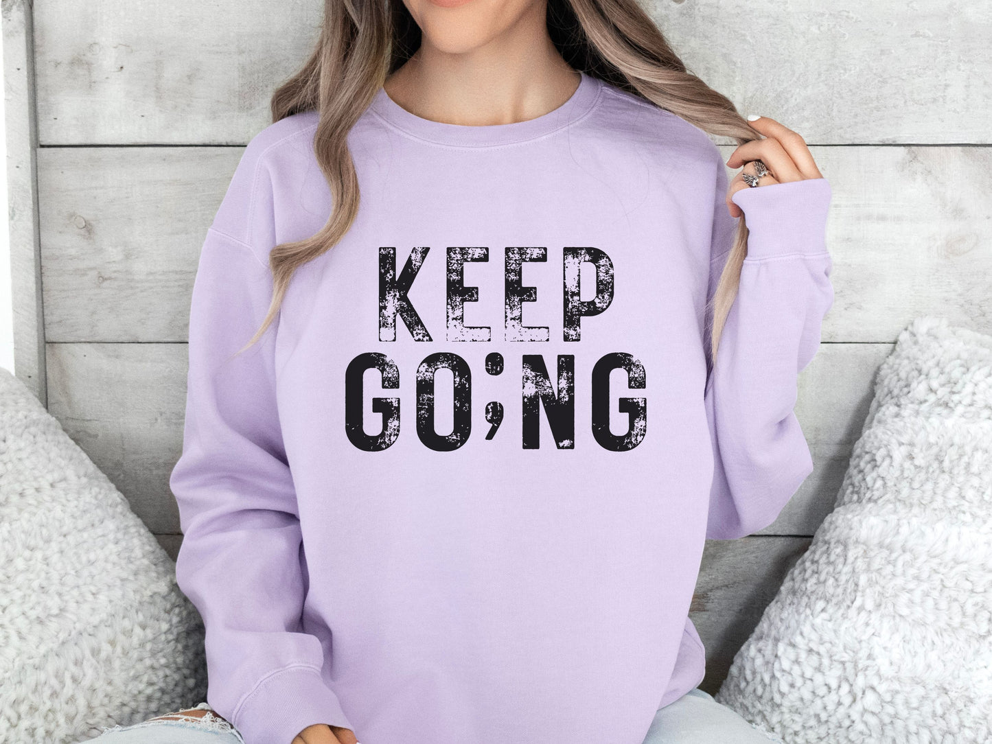 Comfort Colors Sweatshirt - "Keep Going" - Motivational Apparel for Everyday Inspiration